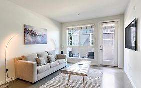 New 2Br Luxury Apartment Hollywood